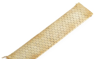 A bracelet of 14k gold. Weight app. 154.5 g. L. 17.5 cm. 1960–70s.