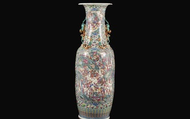 A massive Chinese export famille rose-decorated vase, second half 19th century 外銷