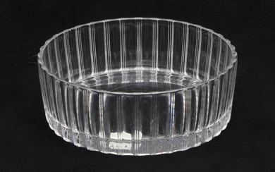 ARTHUR PERCY. A bowl, glass, Gullaskruf.