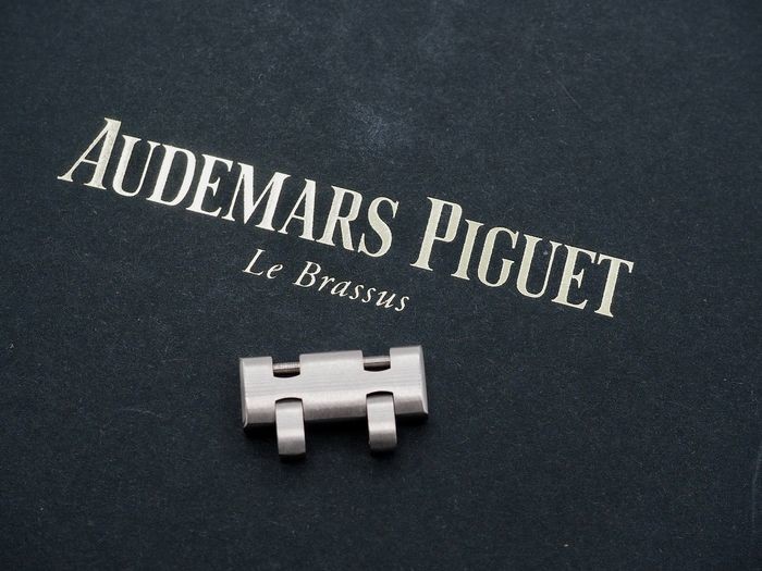Audemars Piguet - Audemars Piguet Royal Oak Offshore - Men - 2011-present