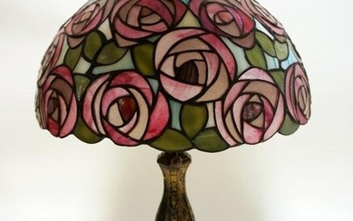 CONTEMPORARY LEAD GLASS TIFFANY STYLE TABLE LAMP