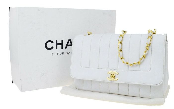 Chanel - Mademoiselle Shoulder bag