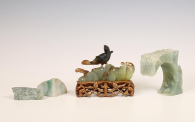 China, jade carving of a bird and three jade stones, late Qing dynasty (1644-1912)