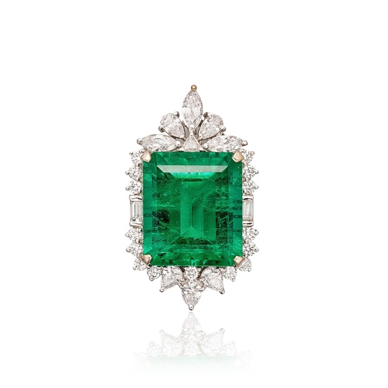Emerald and Diamond Pendant / Brooch | 祖母綠 配 鑽石 掛墜 / 胸針