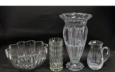Fidenza Italian clear pressed glass vase with thread pattern...