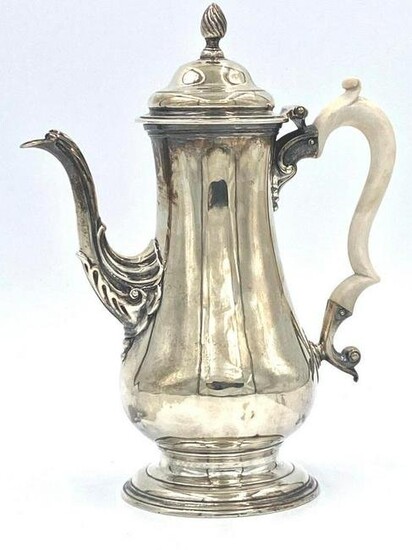 George III Sterling Silver Teapot, London, 1757