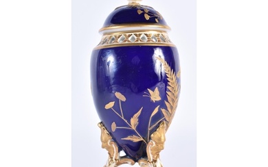 Graingers Worcester vase and cover with cobalt blue ground d...