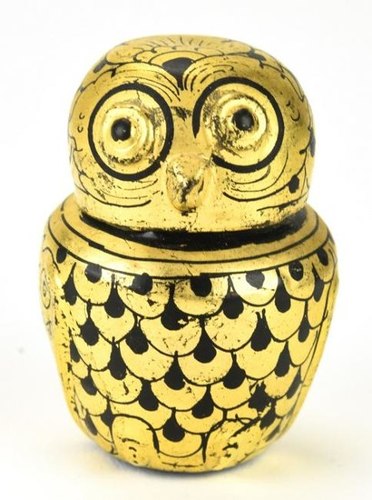 Handmade Asian Lacquer & Goldleaf Owl Form Box
