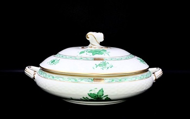 Herend - Large Tureen with Lid and Handles - "Chinese Bouquet Apponyi Green" - Tureen - Hand Painted Porcelain