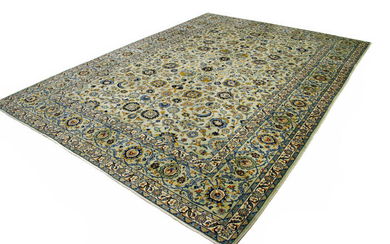 Keshan - Carpet - 388 cm - 275 cm
