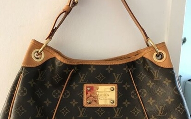 Louis Vuitton - Galliera PM Shoulder bag