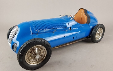 Marc Antonietti et Henri Bossat - Bugatti Type 59/50B carrossée en Course. Plaque au dessous,...