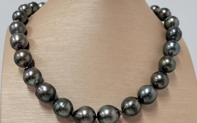 NO RESERVE - LARGE 11x13mm Bright Peacock Baroque Tahitian pearls - Necklace
