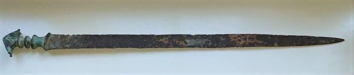 Prehistoric, Bronze Age Iron Extremely big Luristan sword - 830×45×3 mm - (1)