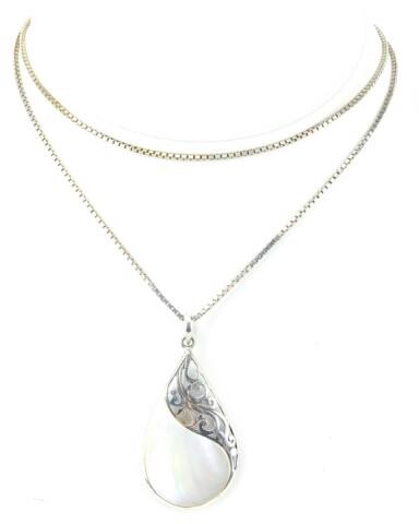 Sterling Silver & Mother of Pearl Necklace