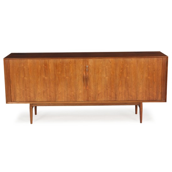 Sven Aage Larsen: Rosewood sideboard on tapering legs, front with two sliding doors. H. 85.5 cm. W. 200 cm. D. 49.5 cm.
