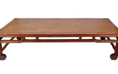 TABLE BASSE, CHINE ca. 1900