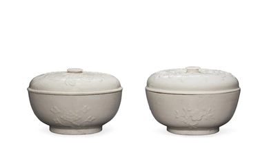 TWO LARGE DEHUA BOWLS AND COVERS CHINA, 17TH-18TH CENTURY