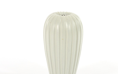 VICKE LINDSTRAND. 1904—1983. A vase, earthenware, 34 cm, Upsala-Ekeby.