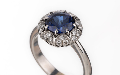 18 kt gold sapphire-brilliant-ring , WG 750/000, round bevelled sapphire...