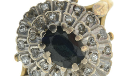 18ct gold sapphire & diamond cluster ring