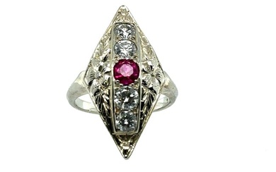 18k White Gold, Diamond, pink stone Ring