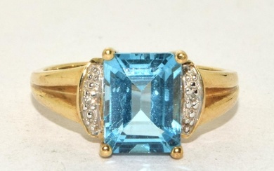 9ct gold ladies Diamond and Blue topaz statement ring size N