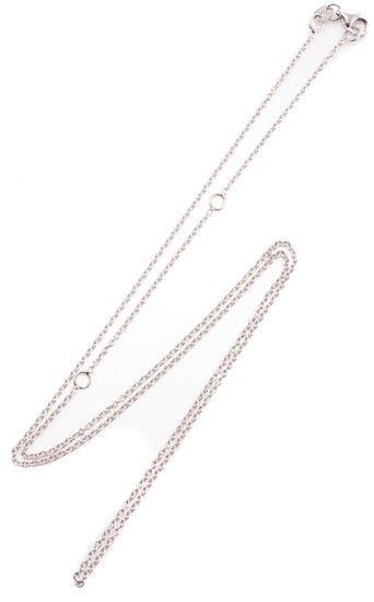 A CANTURI 18CT WHITE GOLD CHAIN; trace links to a parrot clasp, length 60cm, wt. 4.81g.
