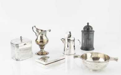 A George V silver small tea caddy, of chamfered rectangular...