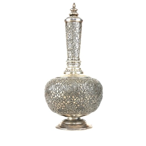 A LATE 19TH/EARLY 20TH CENTURY CHINESE/TIBETAN WHITE METAL B...