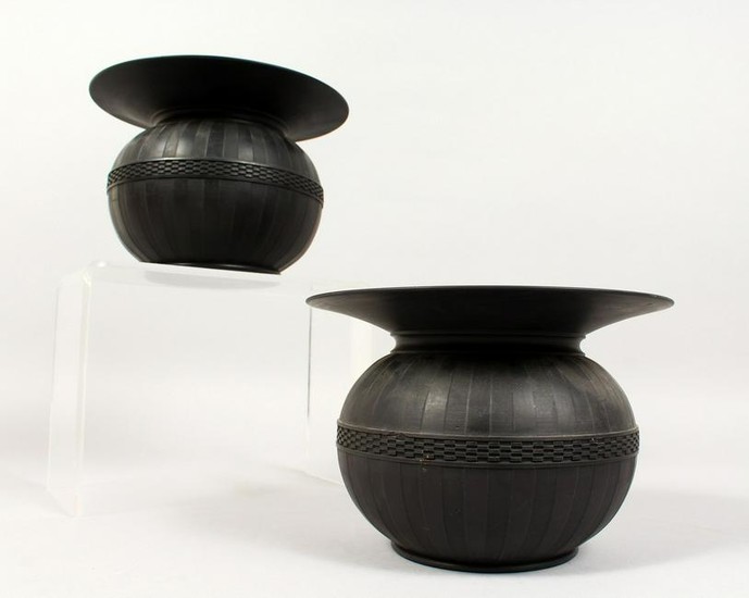A PAIR OF WEDGWOOD BLACK BASALT SPITTOONS with lattice