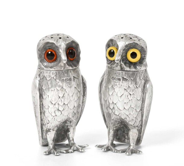 A Pair of Edward VII Silver Novelty Pepperettes by Walker and Hall, Sheffield, 1903