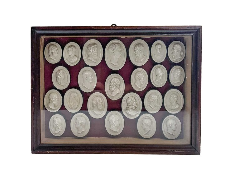A SET OF 19TH CENTURY GRAND TOUR PLASTER INTAGLIOS OF CLASSICAL PORTRAITS
