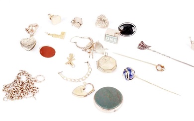 A collection of charms and other jewellery