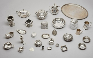 ARGENTIERE DEL XX SECOLO Group of 29 silver objects.