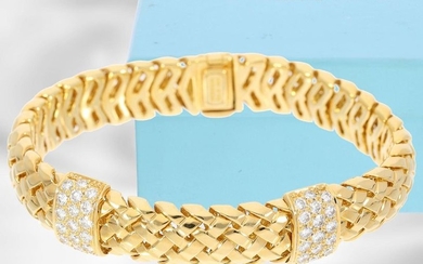 Bracelet: Tiffany & Co., nearly new bracelet from...