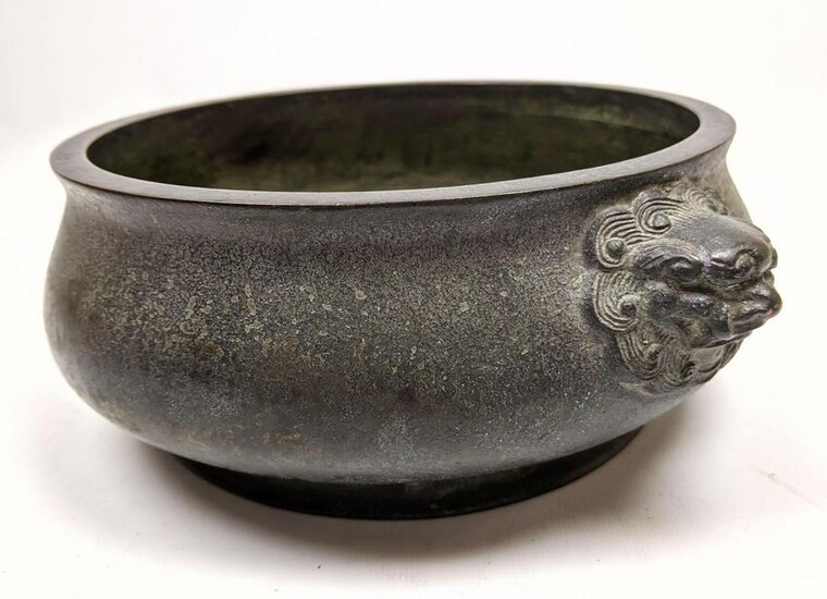 Chinese Low Bronze Bowl. Figural Handle.