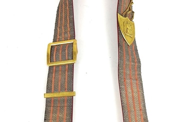 EQUIPEMENTS. Giberne de grande tenue d'officier de Lanciers modèle 1854, coffret en bois recouvert de...