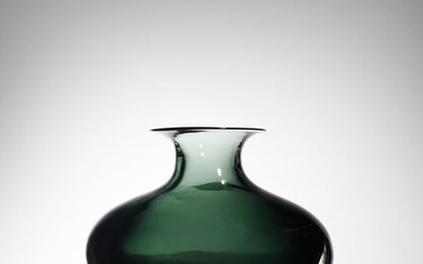 FLAVIO POLI Oval section 13624 vase for Seguso Vetri d'Arte, Murano.