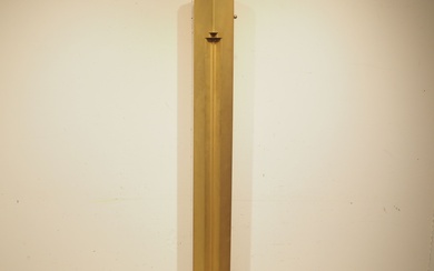 Kazuhide Takahama (1930-2010) / Sirrah : Lampadaire halogène, modèle "Totem", année 1981, fût en métal...