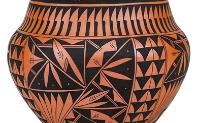 Large Acoma 9IN Olla Pot Signed