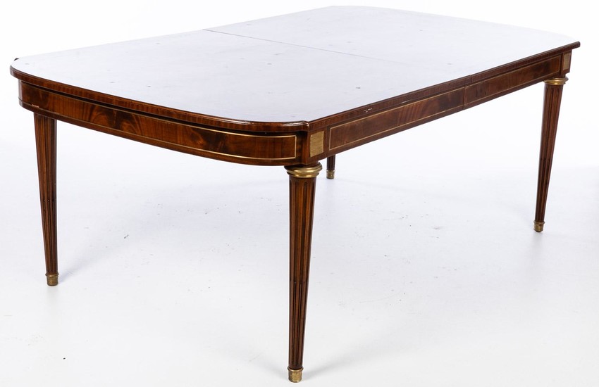 Louis XVI Style Mahogany Extension Dining Table, 20th Century EV1DJ
