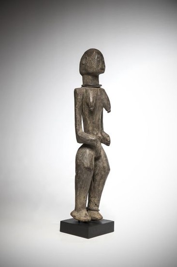 MONTOL/ANGAS, Nigeria. Female statue from the Jos plateau...