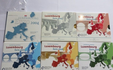 Monnaies Euros - Luxembourg - Collection de 6 x Série BU, 2004 (9 monnaies avec 2 Euros commémorative, 40 000 ex.), 2005 (9 monnaies avec 2 Euros commémorative, 20 000 ex.), 2006 (9 monnaies avec 2 Euros commémorative, 13 000 ex.), 2007 (10 monnaies...