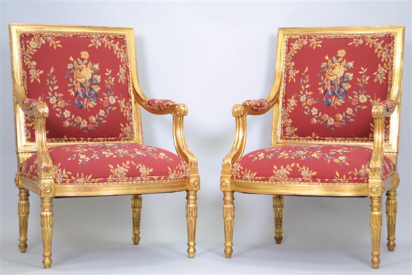PAIR OF LOUIS XVI STYLE GILTWOOD FAUTEUILS