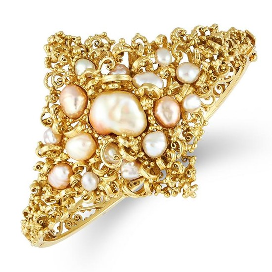 PEARL BANGLE set with pearls in open gold framework