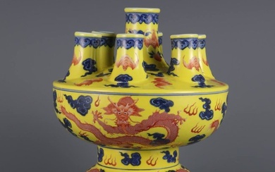 Qing Dynasty Qianlong year yellow ground blue and white plus alum red cloud and dragon bottle