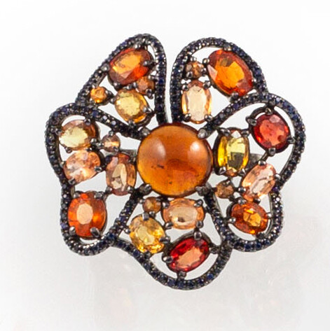 RING in 925 silver decorated with sapphires (orange, yellow and...