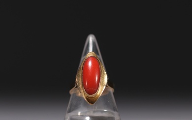 Ring in 18K yellow gold and red coral, total weight...