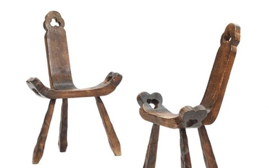 SOLD. Unknown furniture design: A pair of dark polished wood brutalist chairs with three legs. 1960-70s. (2) – Bruun Rasmussen Auctioneers of Fine Art